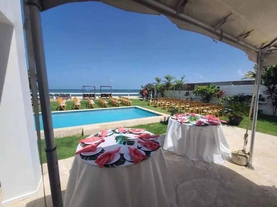 Casa Blanca - Exclusive Oceanfront Villa With Large Pool 里奥格兰德 波多黎各