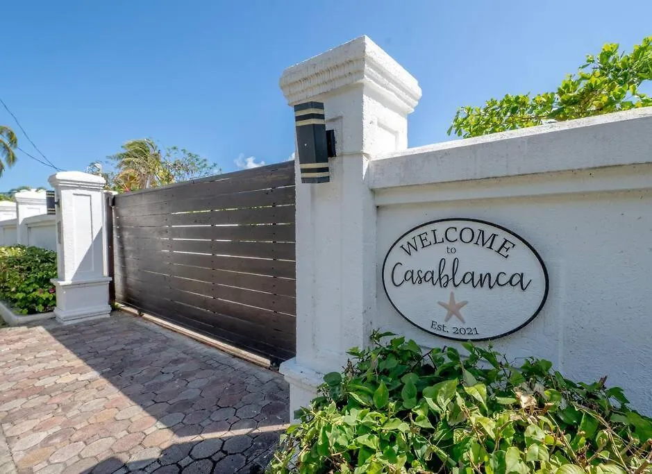 Casa Blanca - Exclusive Oceanfront Villa With Large Pool 里奥格兰德 0*,  波多黎各